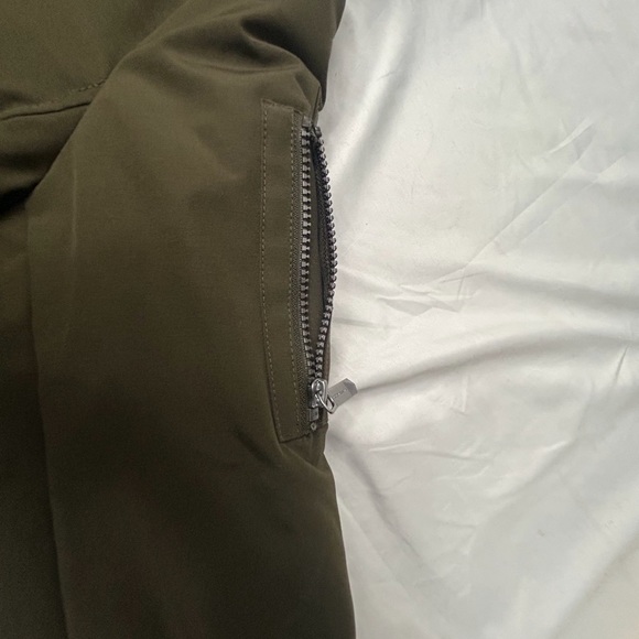 BCBG MAXAZRIA COAT - Picture 15 of 16